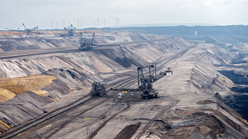 Coal mine (Iain Masterton/Alamy Stock Photo)