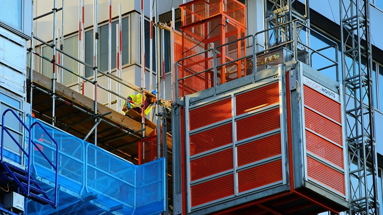 Cladding removal (PA Images/Alamy Stock Photo)