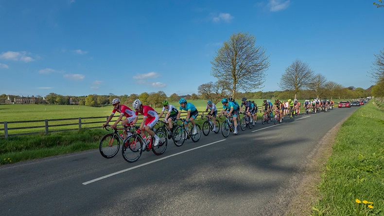 Cyclists (Ian Lamond/Alamy Stock Photo)