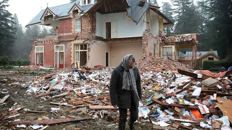 Christchurch quake (2010) (Greg Bowker/AP)