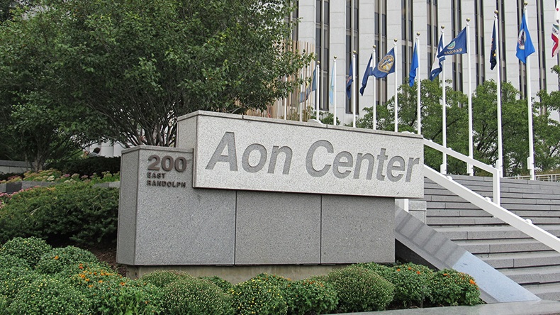 Aon Center, Los Angeles CA (Daniel J Macy/Shutterstock.com)