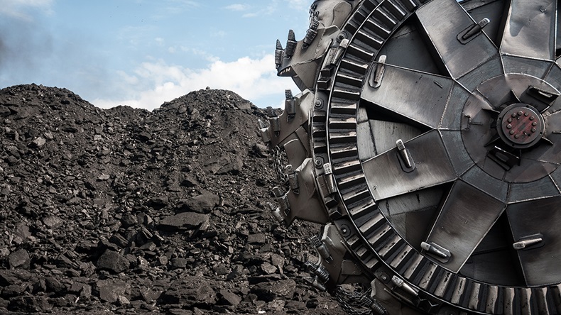 Coal mine (Evgeniy Isaychev/Shutterstock.com)