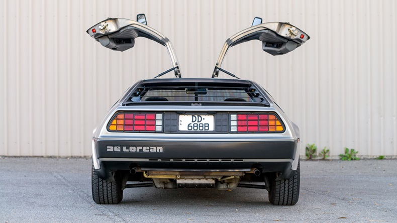 DeLorean (amophoto_au/Shutterstock.com)