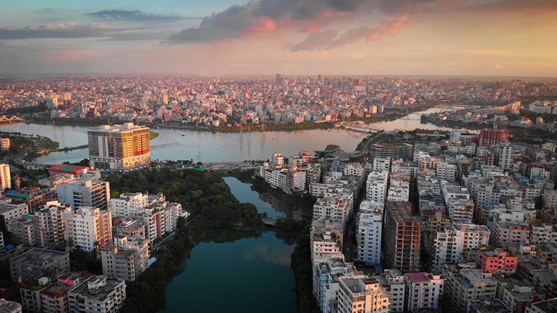 Dhaka, Bangladesh (Lumenite/Shutterstock.com)