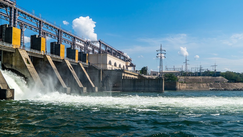 Hydroelectric plant (Maxim Burkovskiy/Shutterstock.com)