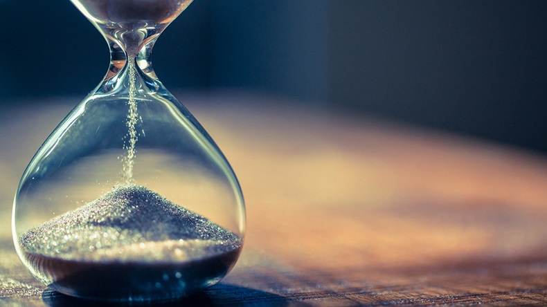 Hourglass (Min C Chiu/Shutterstock.com)