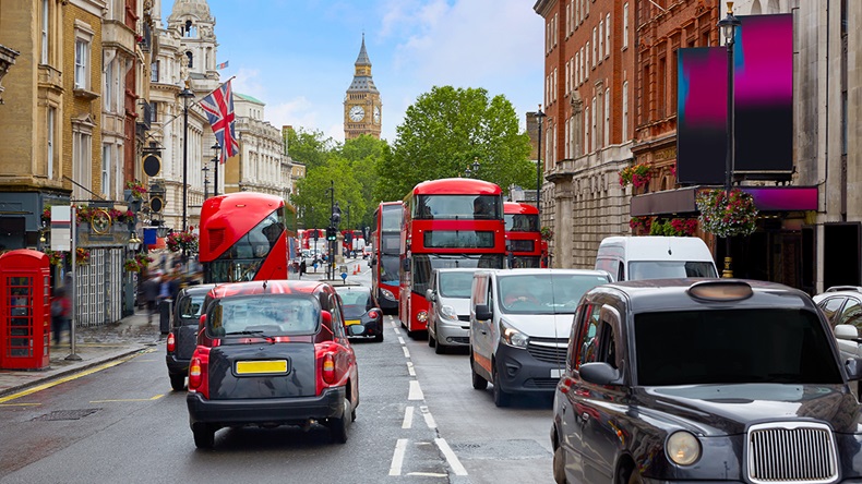 London traffic (holbox/Shutterstock.com)
