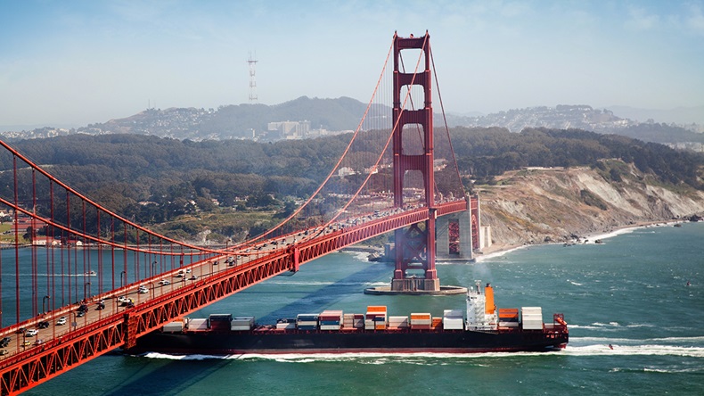 Golden Gate Bridge, San Francisco CA (melhijad/Shutterstock.com)