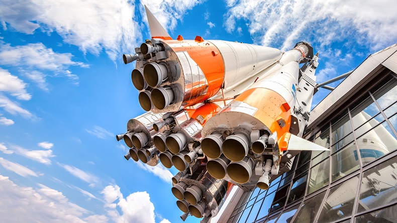 Rocket launch (FotograFFF/Shutterstock.com)