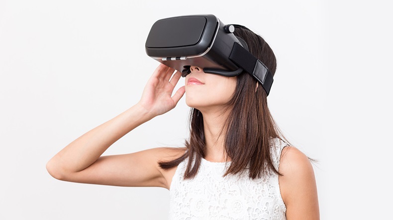 Virtual reality (leungchopan/Shutterstock.com)