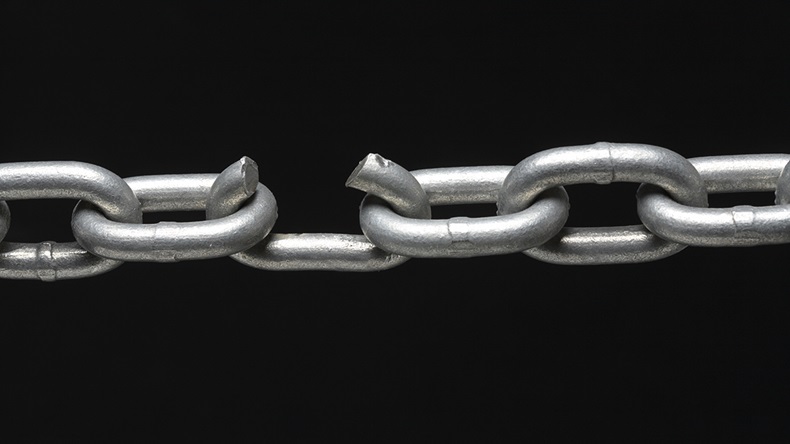 Weak link (Hurst Photo/Shutterstock.com)