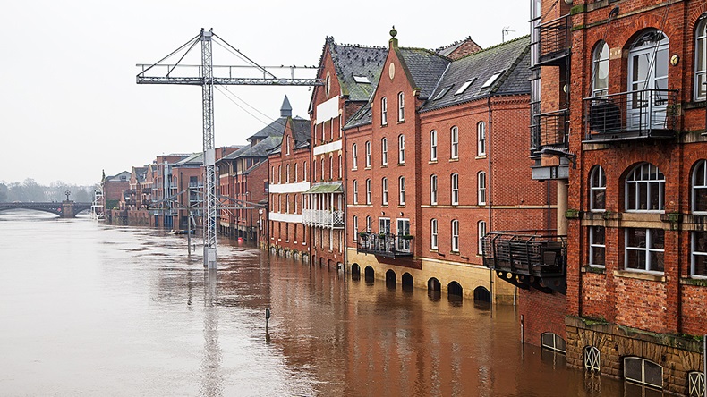 York flood (AC Rider/Shutterstock.com)